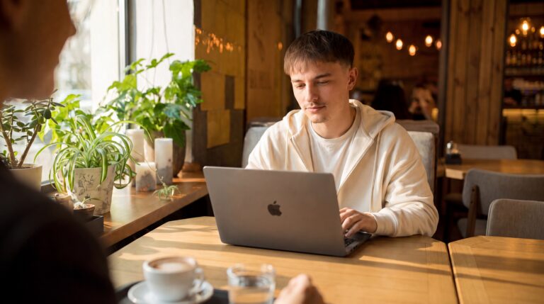 Social Media Marketing für Gastronomie mit Content für Restaurants, Cafés, Bars und Clubs